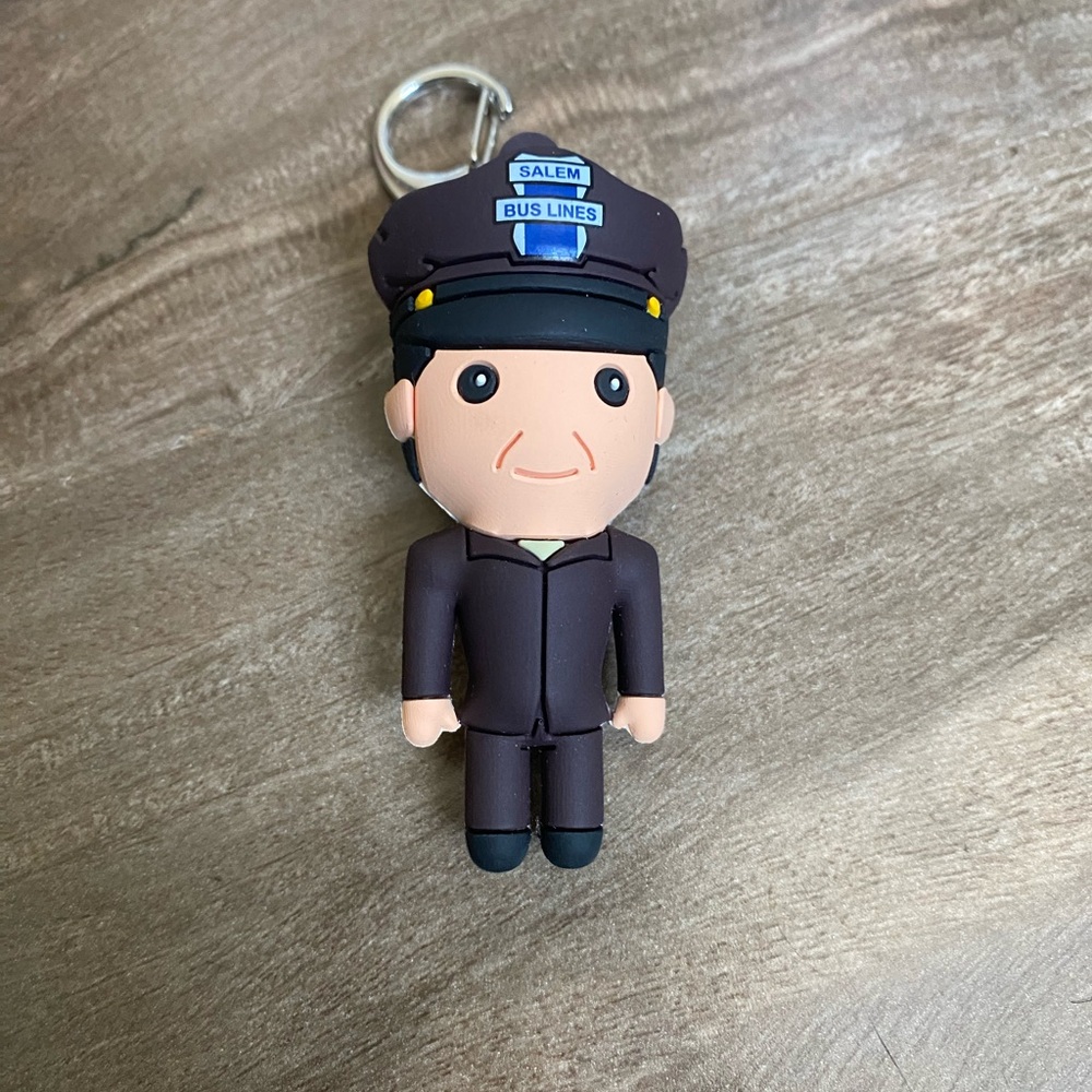 Hocus Pocus series 2 blind bag exclusive figure bus driver Disney